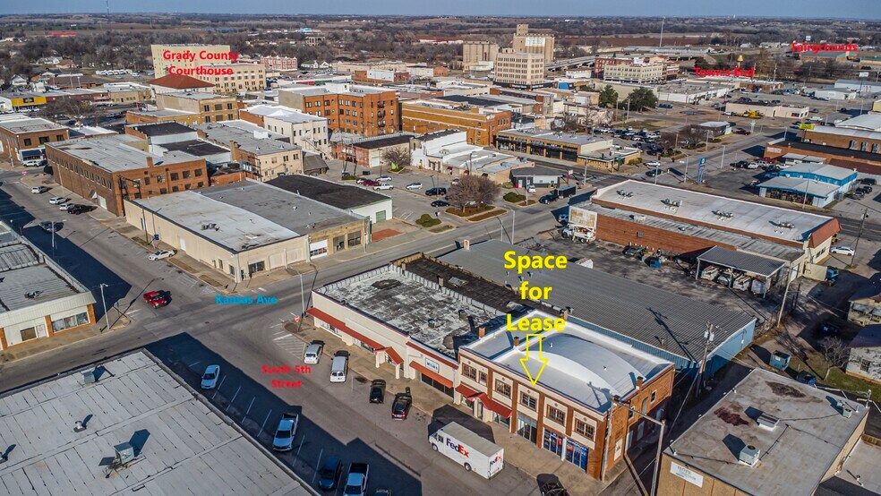 More Photos Of 209-211 S 5th St, Chickasha Storefront For Lease