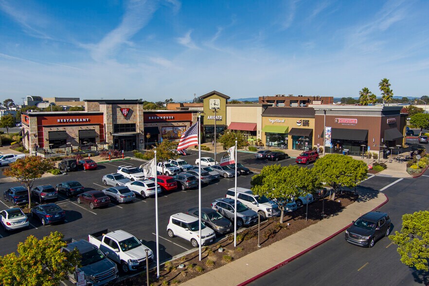 Primary Photo Of 1606 N Main St, Salinas General Retail For Lease