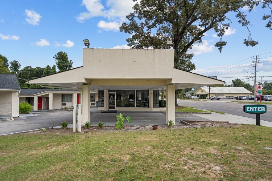 More Photos Of 2929 Market St, Wilmington Land For Sale