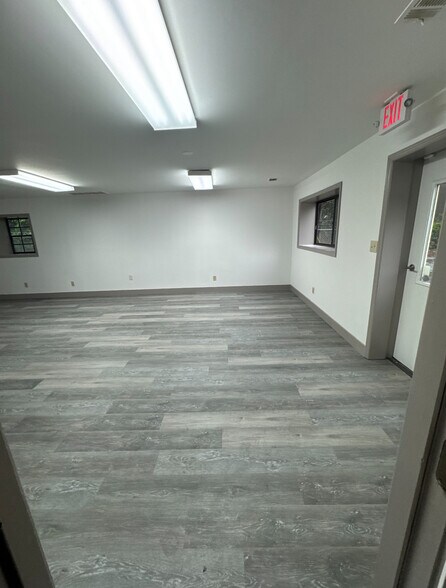 More Photos Of 900 Highway 54 E, Fayetteville Unknown For Lease