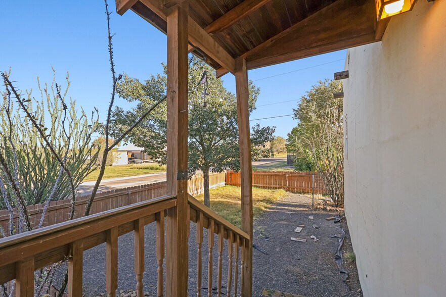 More Photos Of 1105 N 13th St, Alpine Apartments For Sale