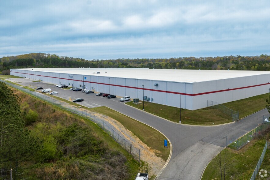 Primary Photo Of 2415 US Highway 78, Moody Distribution For Lease
