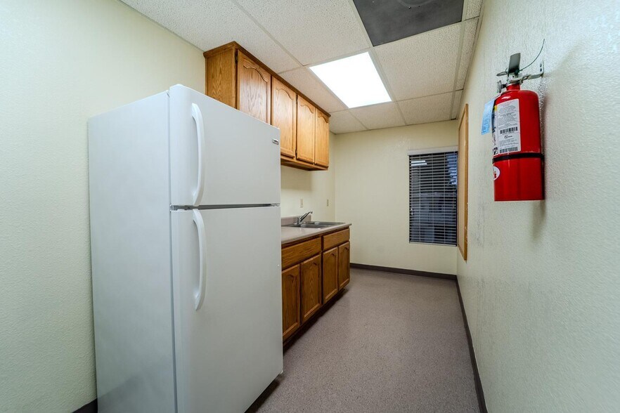 More Photos Of 508 Forbes Ave, Yuba City Office Residential For Lease