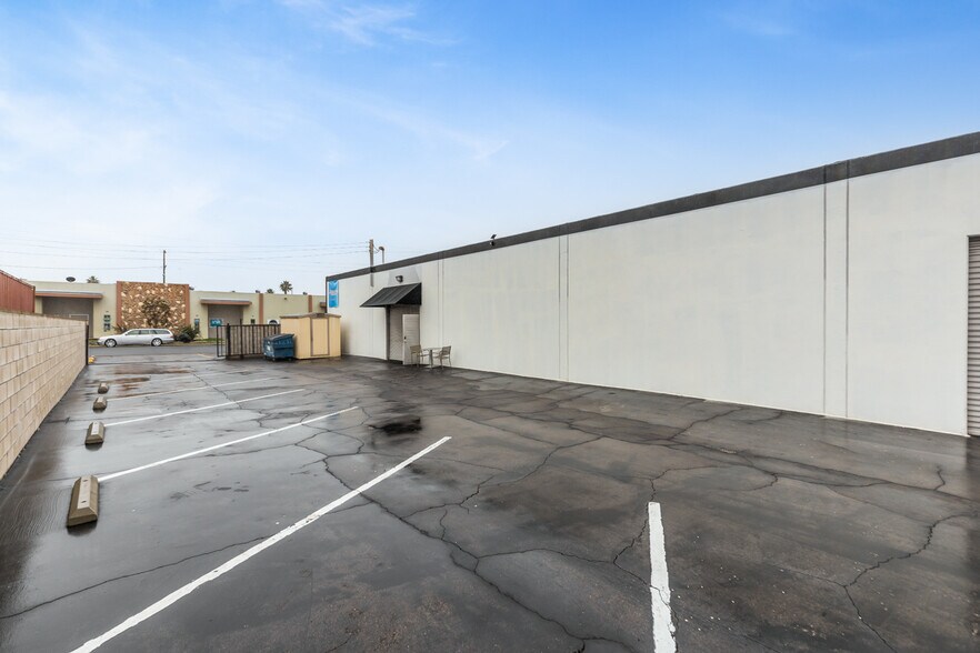 Primary Photo Of 640 Terminal Way, Costa Mesa Light Manufacturing For Lease
