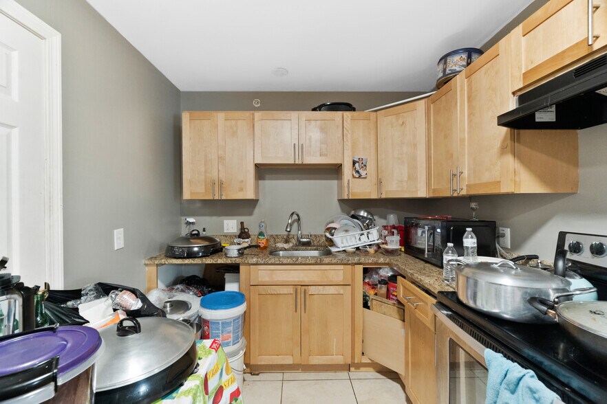 More Photos Of 71-79 Wood Ave, Bridgeport Storefront Retail Residential For Sale