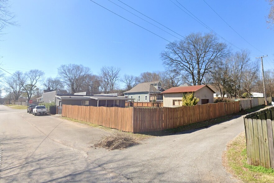 More Photos Of 302 Peachtree St, Nashville Medical For Sale