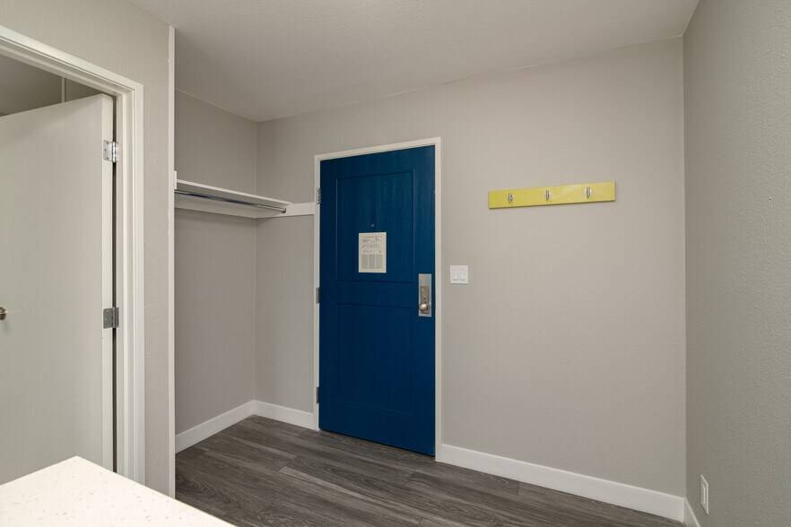 More Photos Of 3211 S 79th East Ave, Tulsa Apartments For Sale