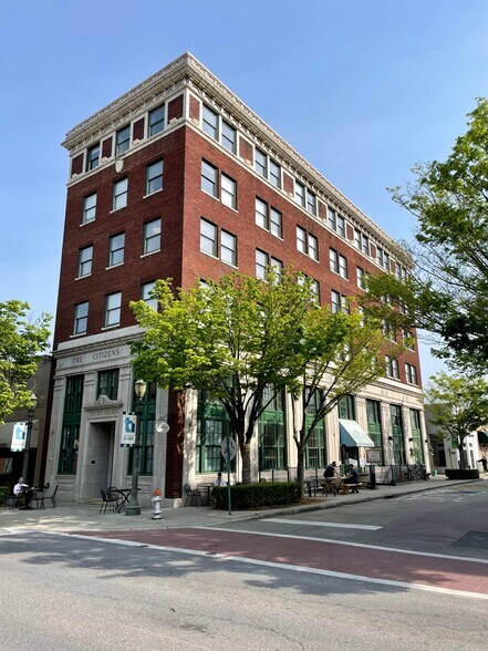 More Photos Of 157 E Main St, Rock Hill Loft Creative Space For Lease