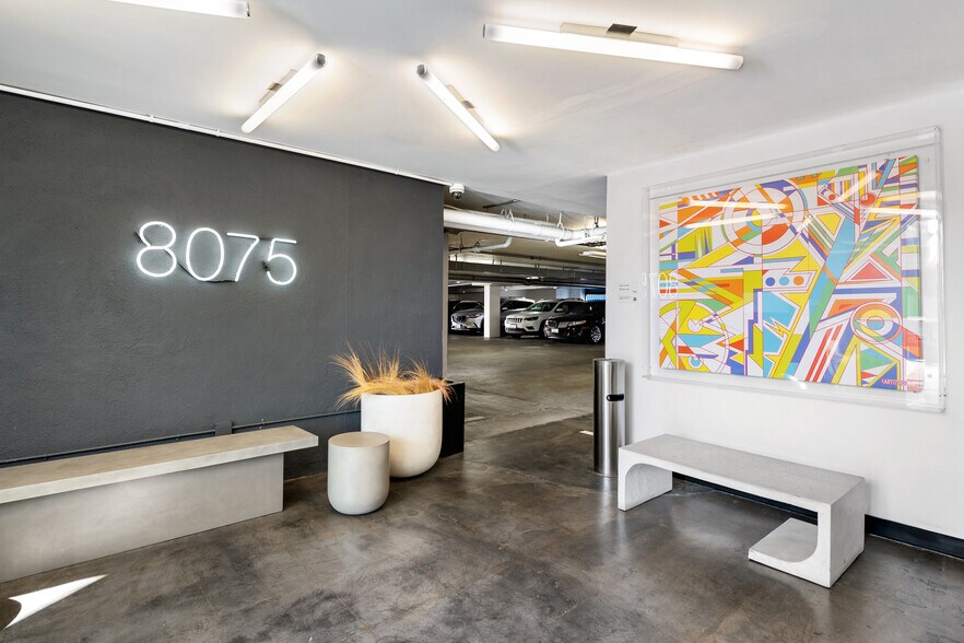 More Photos Of 8065-8075 W 3rd St, Los Angeles Loft Creative Space For Lease