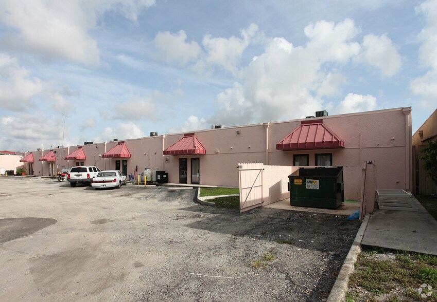 More Photos Of 10250-10352 W Sample Rd, Coral Springs Storefront Retail Office For Sale