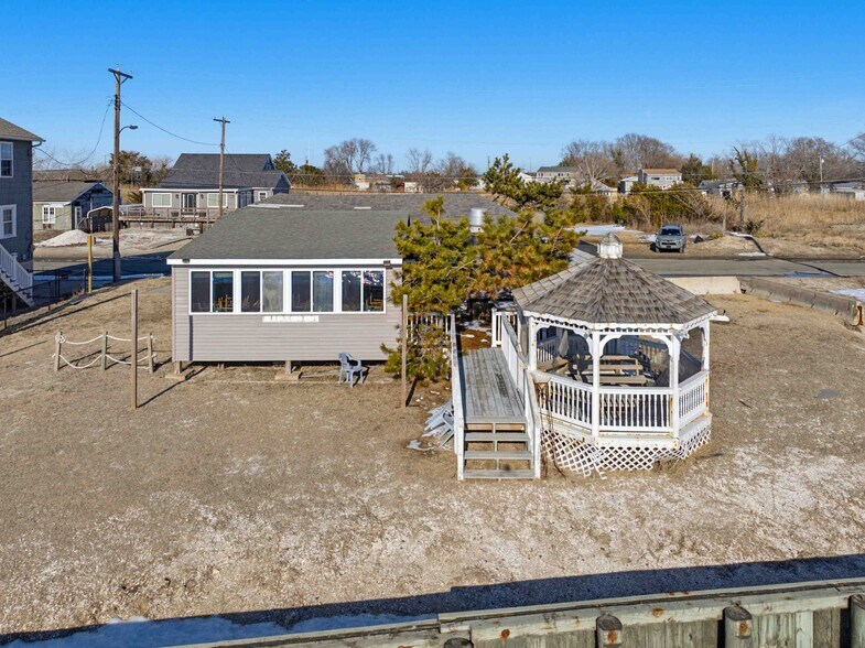 More Photos Of 102 Delaware ave, Fortescue Restaurant For Sale