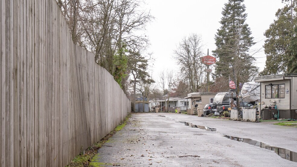 More Photos Of 950 Airport Rd SE, Albany Manufactured Housing Mobile Home Park For Sale