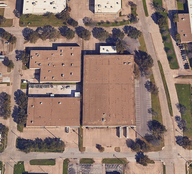 More Photos Of 3410 Century Cir, Irving Warehouse For Sale