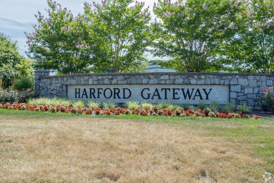 More Photos Of 500 Old Post Rd, Aberdeen Distribution For Lease