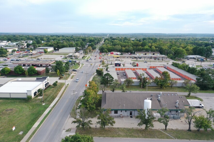 More Photos Of 2205 Haskell Ave, Lawrence Warehouse For Sale
