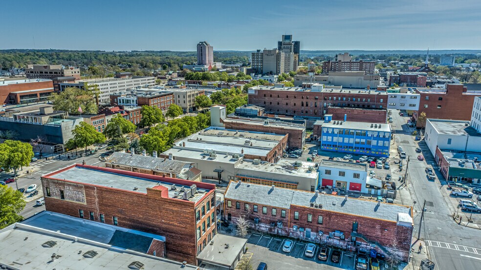 More Photos Of 215 10th St, Augusta Storefront Retail Residential For Sale