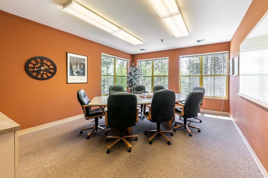 More Photos Of 10642 Pioneer Trl, Truckee Freestanding For Sale
