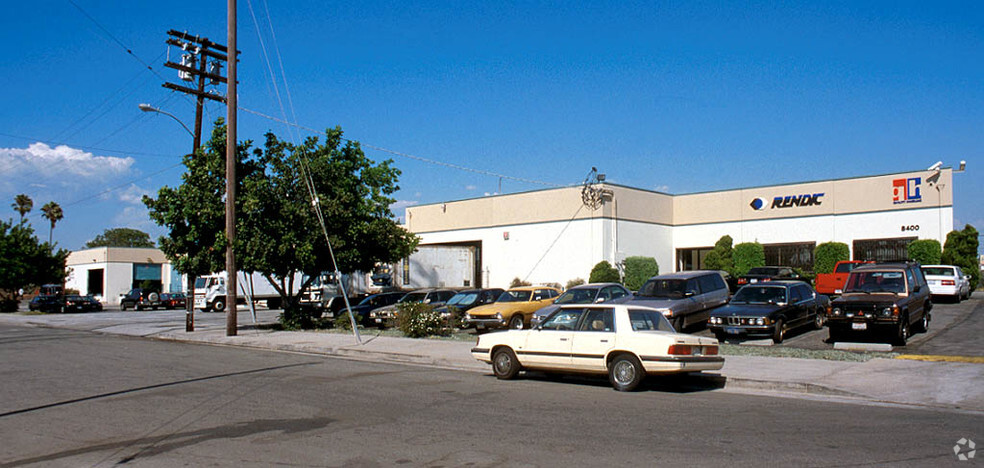 Primary Photo Of 8320 Isis Ave, Los Angeles Warehouse For Lease