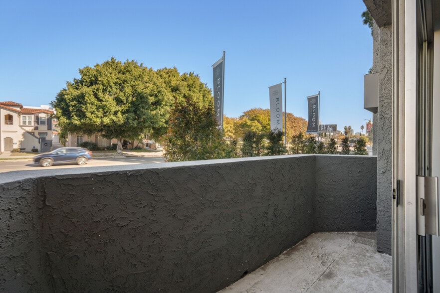 More Photos Of 8560 W Olympic Blvd, Los Angeles Apartments For Sale