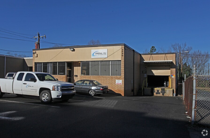 More Photos Of 2500 Dunavant St, Charlotte Warehouse For Sale