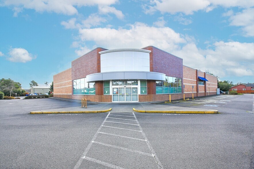 Primary Photo Of 3451 US-101 Hwy, Florence General Retail For Sale