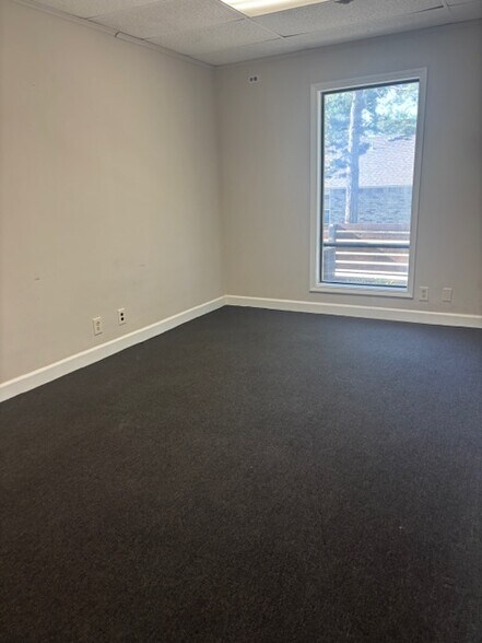 More Photos Of 4835 S Fulton Ave, Tulsa Medical For Lease