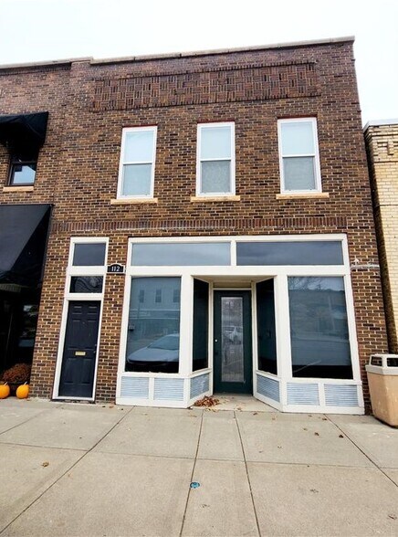 More Photos Of 112 W Main St, Belle Plaine Storefront Retail Residential For Sale