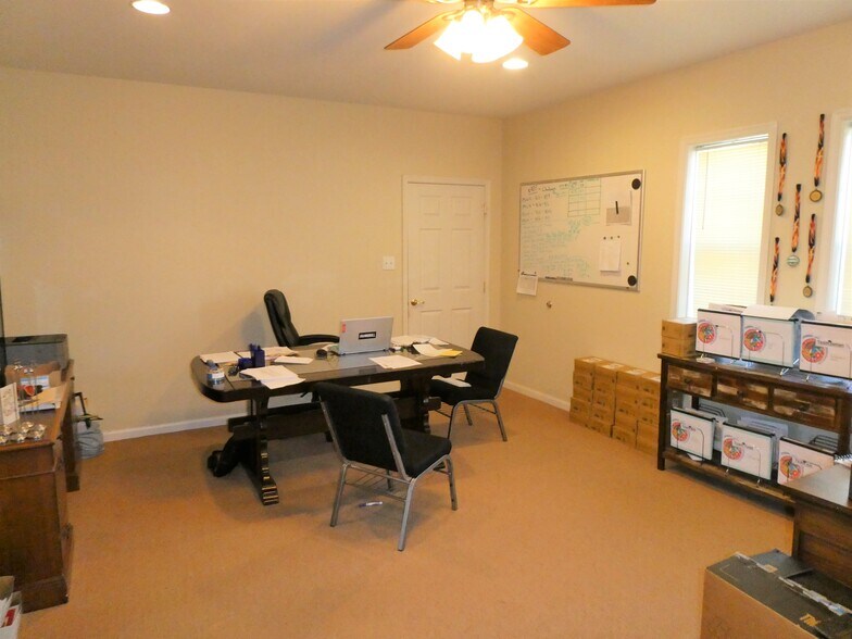 More Photos Of 335 Evesham Ave, Lawnside Medical For Lease