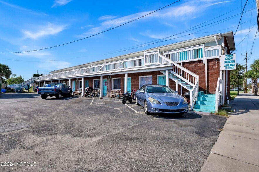 More Photos Of 213 Cape Fear Blvd, Carolina Beach Land For Sale