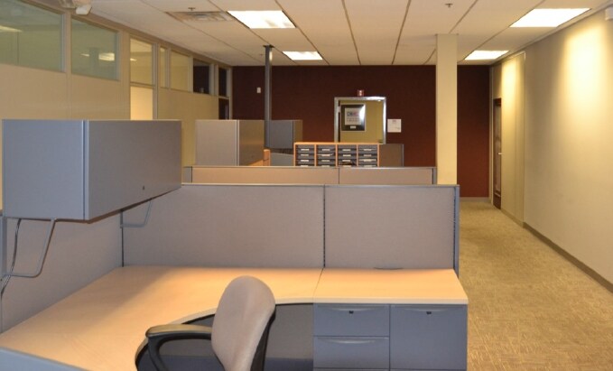 More Photos Of 12723 Telegraph Rd, Redford Distribution For Lease