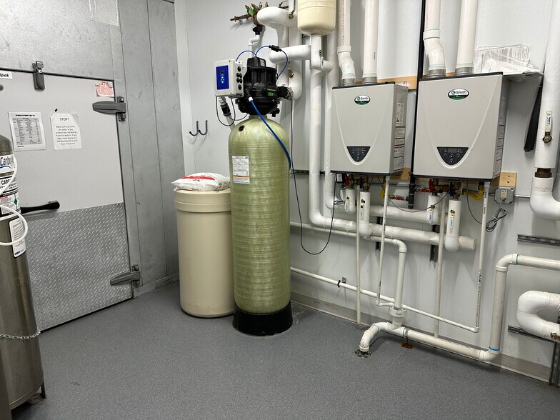 More Photos Of 1313 S Dewey St, North Platte Fast Food For Lease