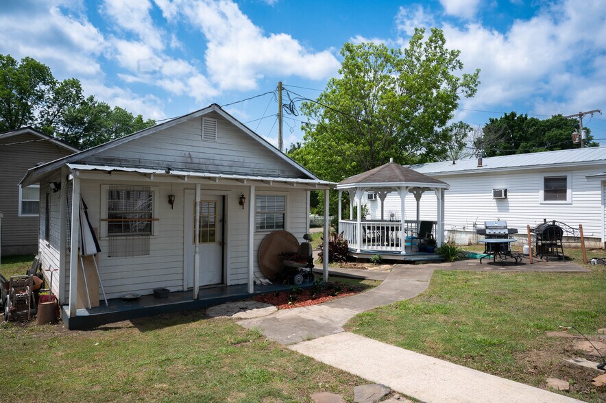 More Photos Of 201 E Main St, Heber Springs Apartments For Sale