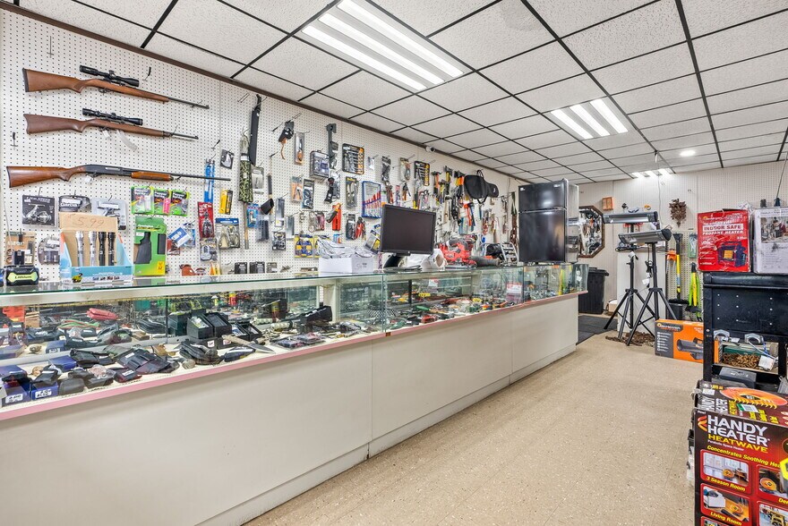 More Photos Of 1801 S Broad Ave, Lanett Auto Repair For Sale