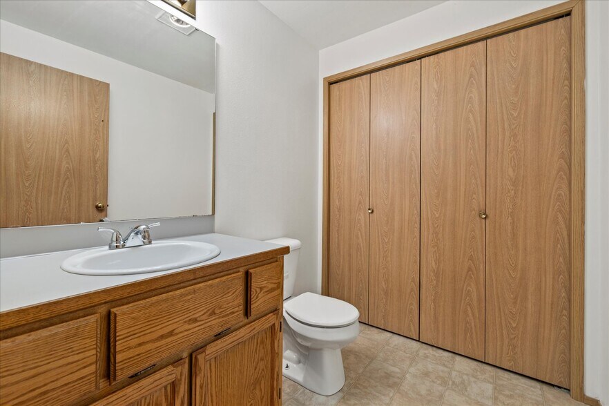 More Photos Of 930 Stitch Rd, Lake Stevens Apartments For Sale