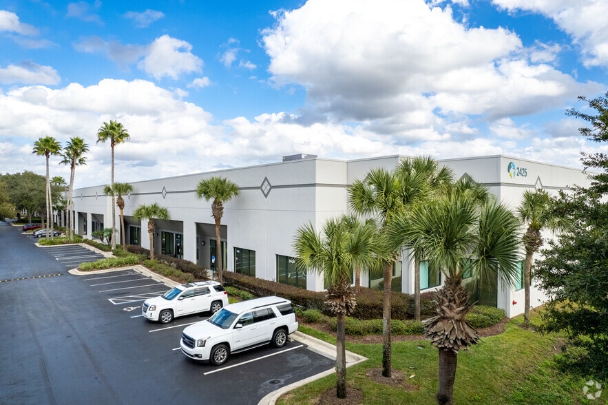 Primary Photo Of 2425 E Landstreet Rd, Orlando Warehouse For Lease