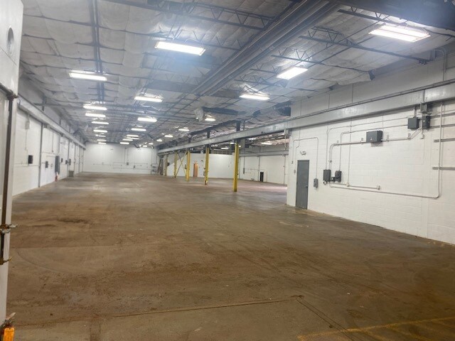 More Photos Of 8420 South Ave, Youngstown Manufacturing For Sale
