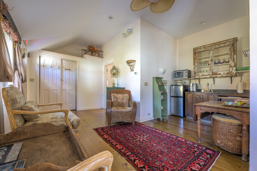 More Photos Of 518 Main St, Great Barrington Hospitality For Sale