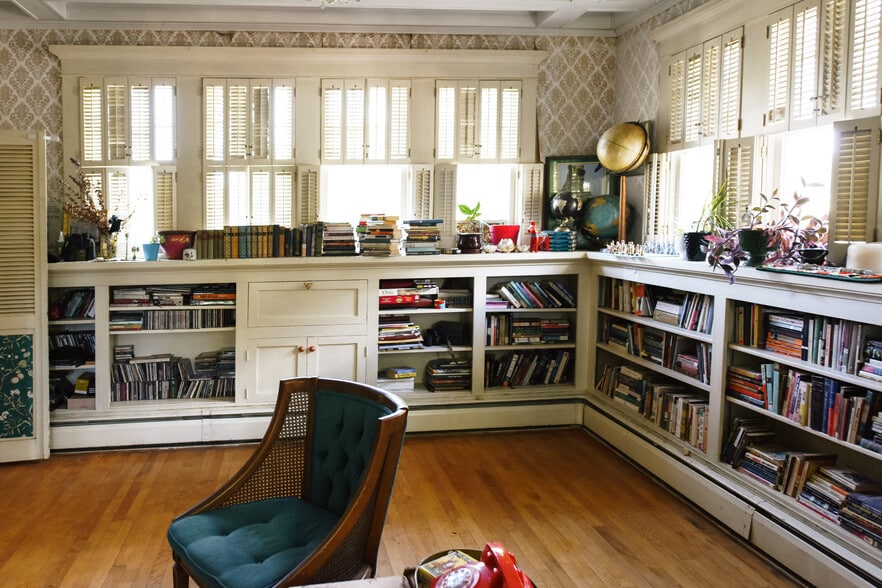 More Photos Of 200 E Vista St, Bisbee Movie Radio TVStudio For Sale