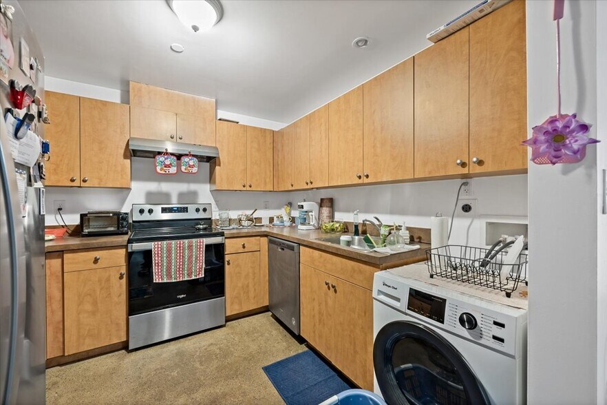 More Photos Of 128 N 8th St, Allentown Warehouse For Sale