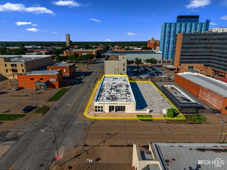 More Photos Of 705 Lamar St, Wichita Falls Office For Sale