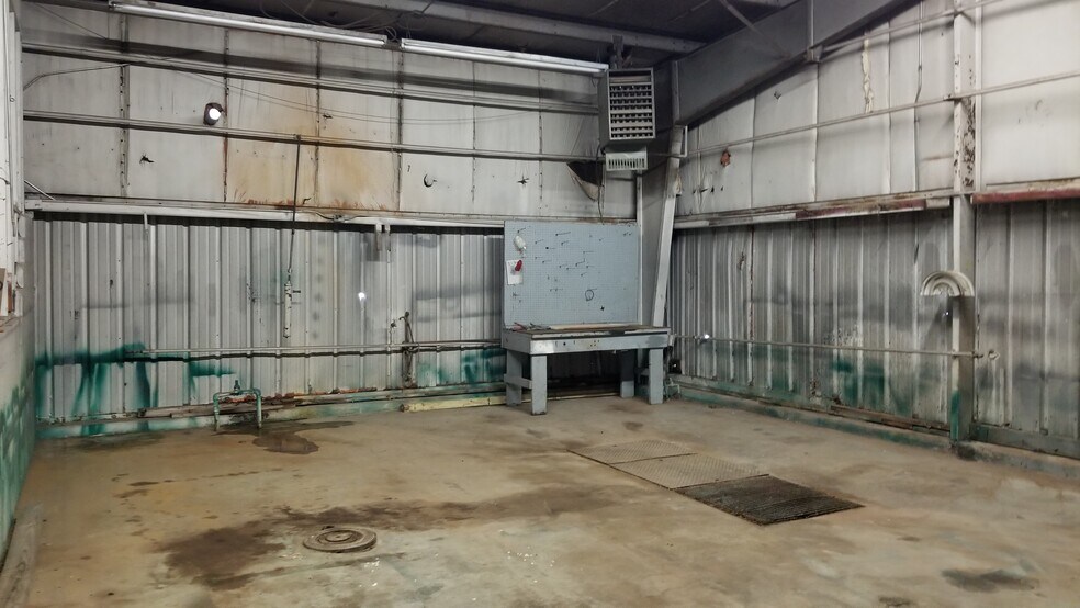 More Photos Of 1212 S Highway 81, Duncan Auto Dealership For Lease