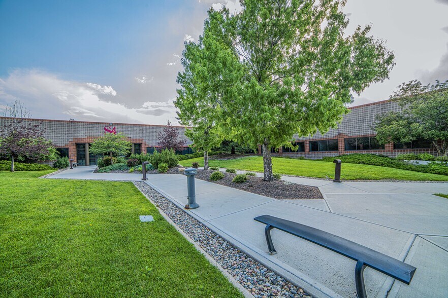 More Photos Of 1925 Aerotech Dr, Colorado Springs Office For Lease