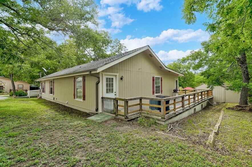 More Photos Of 201 Church Hill Ln, Liberty Hill Specialty For Sale