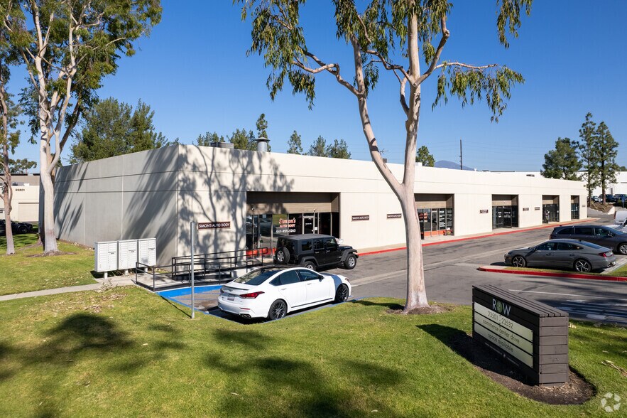 More Photos Of 23461 Ridge Route Dr, Laguna Hills Unknown For Lease