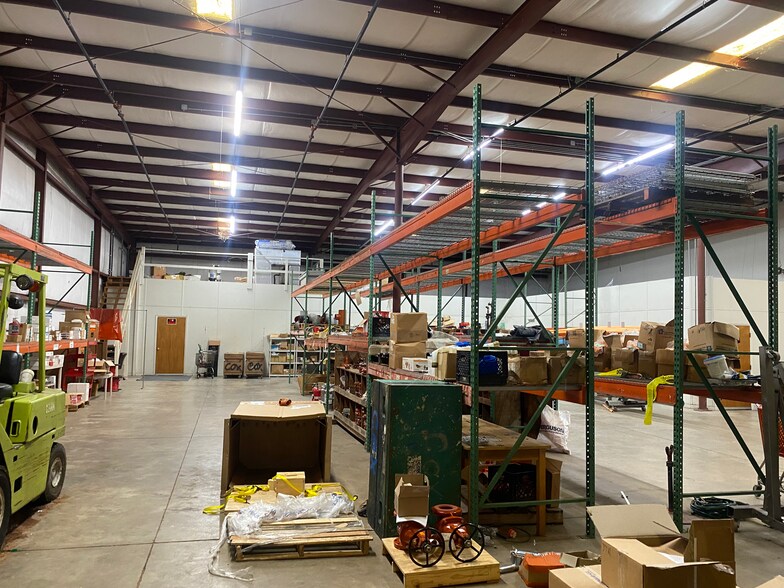 More Photos Of 6555 Grace Ln, Jacksonville Light Manufacturing For Sale