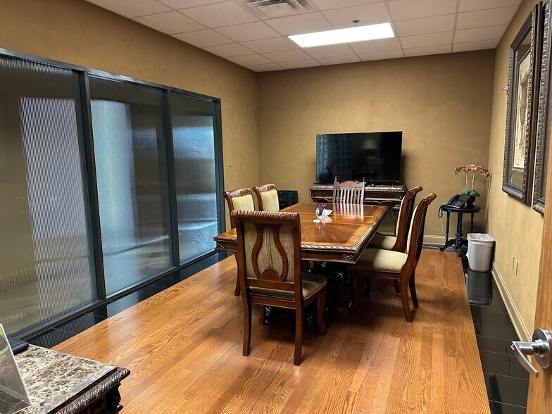 More Photos Of 4750 Sherwood Common Blvd, Baton Rouge Office For Lease