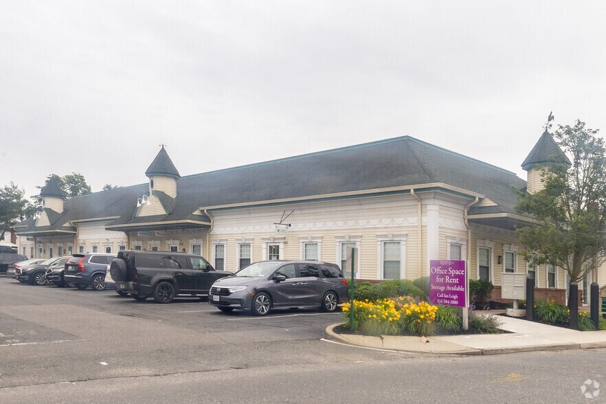 Primary Photo Of 222 Rockaway Tpke, Cedarhurst Medical For Lease