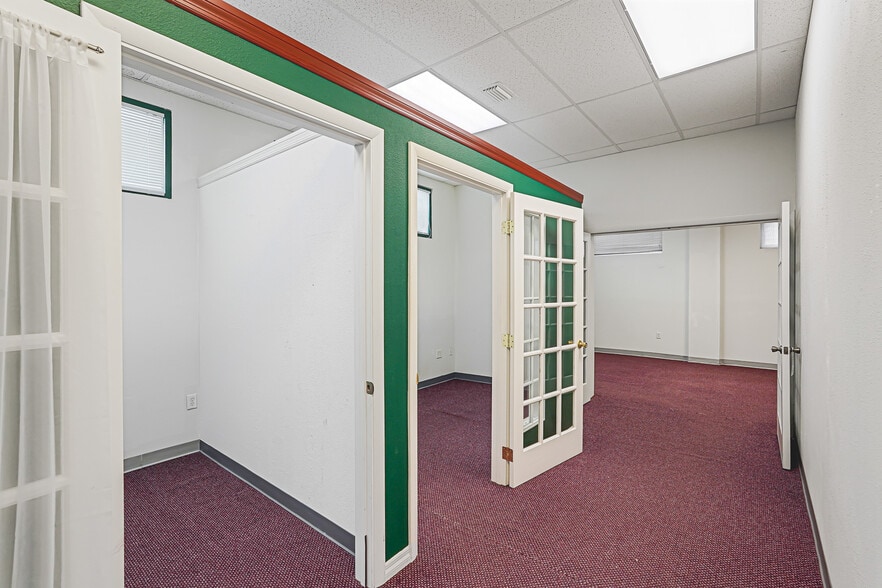 More Photos Of 524 9th St W, Bradenton Office For Lease