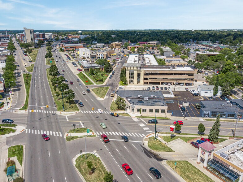 More Photos Of 34100 Woodward Ave, Birmingham Office For Lease