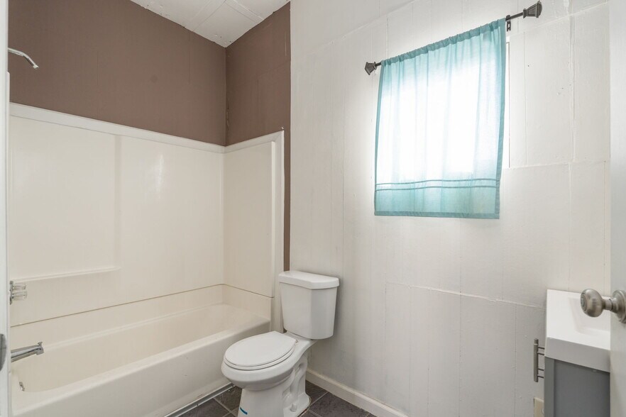 More Photos Of 21871 Richard St, Perris Religious Facility For Sale